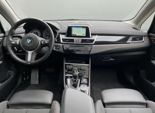 BMW 2 Serie Active Tourer 220i High Executive Edition 192 pk M-sport AUT. | dealer onderhouden | navigatie | trekhaak | panoramadak / 15