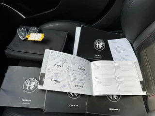 Alfa Romeo Giulia 2.9 V6 QUADRIFOGLIO Carbon pakket Sparco kuipstoelen Carplay Perfect onderhouden! / 8