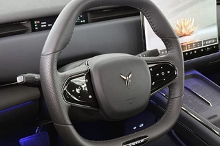Voyah Courage Business Edition 80 kWh / 13
