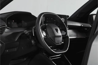 Peugeot 2008 1.2 PureTech 130 PK Allure - Automaat  | Dig. Cockpit | Adapt. Cruise | Stoelverw. | PDC | Camera | App. Connect | ECC | LM 17" | / 14