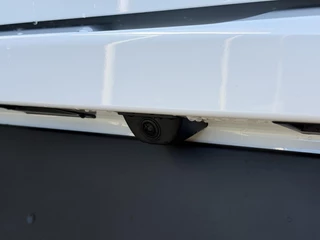 Leapmotor C10 REEV Design 28.4 kWh 215PK Automaat Navigatie, Camera 360, Lichtmetalen velgen, Elektrische Achterklep, Kunstlederen bekleding, Stoel Verwarming & Ventilatie / 40
