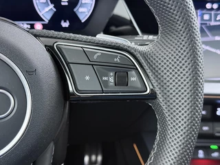 Audi A3 Sportback 45 TFSI e S edition Competition 272pk PHEV| 8.000KM!  | INCL. BTW | 143km RANGE WLTP!! | ADD. CRUISE | PANORAMADAK | FABRIEKSGARANTIE t/m 04-2027| MEGA COMPLETE AUTO| S-LINE BINNEN + BUITEN| LEDER| / 31