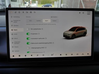 Leapmotor C10 Design 69.9 kWh | Demo | Diverse kleuren leverbaar | 1500 kg trekgewicht | Wltp 420 km | Stuurverwarming | Stoelverwarming en koeling | Elektrisch verstelbare voorstoelen | Navigatie | Keyless entry & start | 20 inch lichtmetalen velgen | Led verlichting / 28