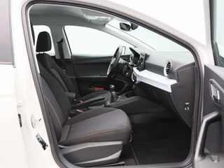 SEAT Ibiza 1.0 EcoTSi Style | Cruise Control | Airco | Parkeersensoren | CarPlay | 15 Inch | 29.984 Km !! / 35