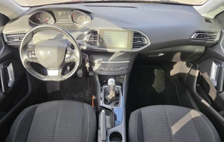 Peugeot 308 SW 1.2 PureTech Blue Lease Executive | PANO | TREKHAAK | NAP / 2