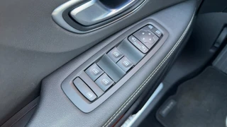 Renault Scénic 1.3 TCe Limited | Automaat | 1ste Eigenaar | Dealer Onderhouden | Climate Control | Cruise Control | Parkeersensoren / 30