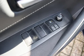 Toyota Corolla Touring Sports 1.8 HYBRID NL-AUTO ALL-SEASON AD-CRUISE APPLE/ANDROID CAMERA CLIMA NAVI / 6