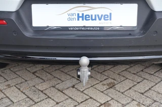 Volvo XC40 T5 Recharge Plus Dark | Stoelverwarming | Trekhaak | Parkeercamera | Leder | H/K | Pilot Assist | BLIS | Keyless / 12
