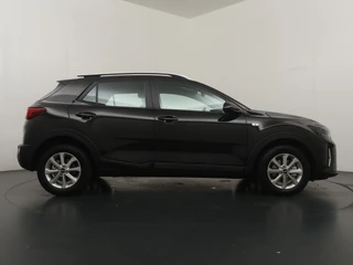 Kia Stonic 1.0 T-GDi MHEV DynamicLine  - Apple Carplay/Android Auto - Achteruitrijcamera - Cruise Control - Fabrieksgarantie t/m 07-2032 / 10