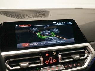 BMW 3 Serie Touring M340i xDrive Panoramadak | M-Stoelen | Harman Kardon | CoPilot / 21