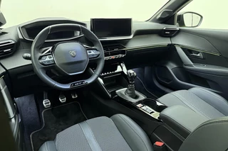 Peugeot 208 1.2 PureTech 100 GT | Apple carplay/Android auto | Achteruitrijcamera + frontcamera | Navigatie | Panoramadak | Stoelverwarming | Keyless entry+start | Adaptive cruise control | / 17