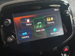 Citroën C1 1.0 VTi Apple/Android uit 2020 Rijklaar + 12 maanden Bovag-garantie “Sinds 1970 | 5.000+ reviews | Score 9,5 | Service zoals ’t hoort” Henk Jongen Auto's in Helmond,  al 50 jaar service zoals 't hoort! / 10