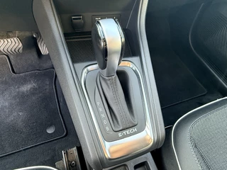 Renault Captur 1.6 E-Tech Hybrid 145 Intens  | LED | Keyless | DAB | Apple / Android | PDC v+a incl. Camera / 31