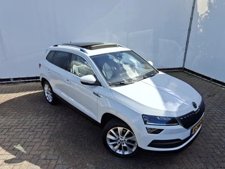 Škoda Karoq 1.5 TSI ACT Style Pano 360° Carplay Trekhaak Business Sportline / 56