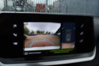 Peugeot 2008 PureTech 110 Allure  Carplay | Keyless | Trekhaak | Camera achter | / 7