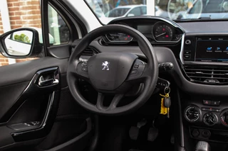 Peugeot 208 1.2 PureTech Active | Cruise control | Bluetooth | Navigatie | Airco | Start/stop | Boordcomputer | Origineel / 19