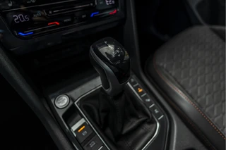 SEAT Tarraco 1.4 TSI e-Hybrid PHEV FR  | E-Trekhaak | Pano | Travel assist / 25