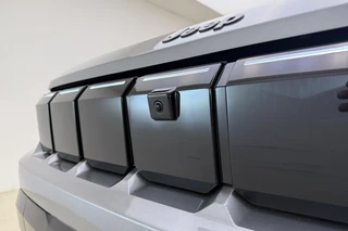 Jeep Compass First Edition 74 kWh | DEMO | Lederen bekleding | Massagestoelen | | Panoramisch Schuifdak | Stoelventilatie en verwarming | Keyless | Climate control | Draadloze telefoonlader / 46