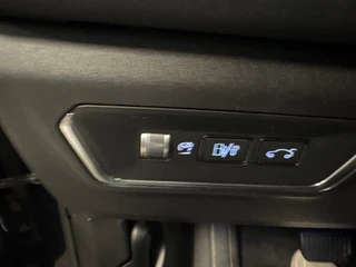 Lynk & Co 01 1.5 / Pano / Navigatie / Camera / Infinity / Memory / Elek.klep / Apple carplay / 16