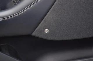 Ford Mustang Mach-E RWD 75 kWh | Pano | B&O | Leer | Memory | Stuur- en Stoelverwarming / 8