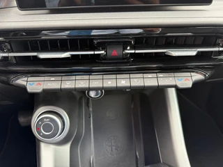 Alfa Romeo Tonale 1.5T Hybrid Sprint *ACC & Navigatie* / 31