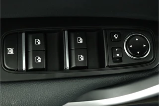 Kia ProCeed 1.5 T-GDi GT-PlusLine  Airco - Apple Carplay/Android Auto - Cruise Control - Dodehoekdetectie -  Navigatie - Stuur/Stoel Verwarming - Fabrieksgarantie tot 06-2031 / 20
