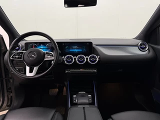 Mercedes-Benz B-klasse 220 4MATIC | Automaat | Adaptive cruise | Navigatie | Camera | Leder | Panoramadak / 11