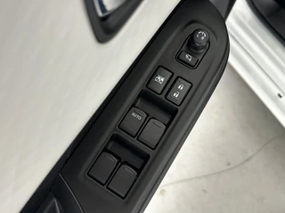 Suzuki Swift 1.2 Style Smart Hybrid Automaat Navigatie | Apple Carplay/Android Auto | Adaptieve Cruise Control / 25