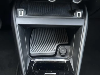 Citroen C4 1.2 Puretech 130pk Business Plus | Trekhaak | Adaptive Cruise Control | Comfort Stoelen | Navigatie | Climate Control | Keyless Entry/Start | DAB | Full LED | Apple Carplay/Android Auto | Parkeercamera/-sensoren | Head-Up Display | / 27