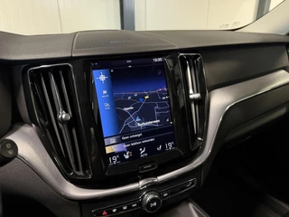 Volvo XC60 2.0 Recharge T6 AWD Pano H&K Leer Camera SOH 90% / 36
