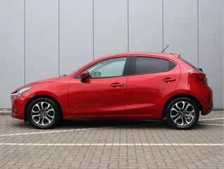 Mazda 2 1.5 Skyactiv-G Skylease GT  | BOVAG-garantie | Trekhaak | Camera | All-seasons / 18