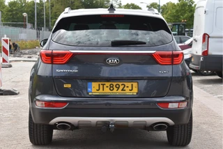 Kia Sportage 1.6 T-GDI 4WD GT-Line First Edition 177 PK  | NL-Auto | Camera | DAB | Nav | Leder | Keyless | Trekhaak | 4-Seasons / 7
