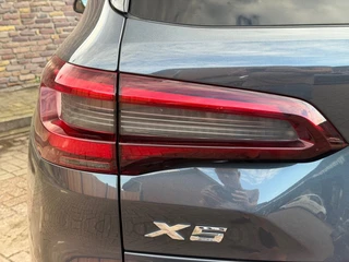 BMW X5 XDRIVE 45E M-Sport Panodak Head-Up 94% SOH 360 Camera / 17