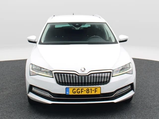 Škoda Superb Combi 1.4 TSi 218 Pk iV Business Edition Plus / 6