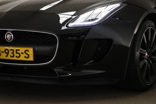 Jaguar F-TYPE 3.0 V6 Coupé | PANORAMADAK | CLIMA | STUURVERWARMING | CAMERA | 19" / 18