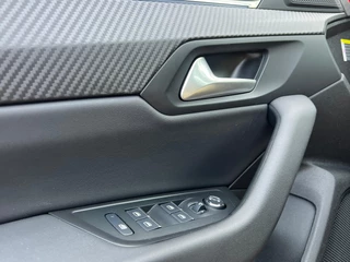 Peugeot 508 1.6 Plug-in Hybrid 225pk Automaat Allure Avantage | Leer | LED | Camera / 19