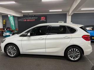 BMW 2-serie Active Tourer 218i High Executive/ NL auto/ Afneembare trekhaak/ Achteruitrijcamera / 2