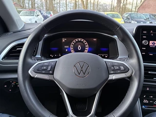 Volkswagen T-Roc 1.5 TSI 150PK AUTOMAAT! KEYLESS/LED/ADAP.CRUISE/CARPLAY / 17