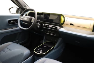 Fiat Grande Panda La Prima 44 kWh | Navigatie | Climate control | Achteruitrijcamera | Cruise control | Dakrails | Stoel- en stuurverwarming | Lichtmetalen velgen / 4