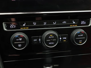 Volkswagen Golf 2.0 TSi GTi 290 Pk TCR | Panorama Dak | Adaptive Cruise | Camera | Stoelverwarming | 18 inch | 90.438 km!! / 42