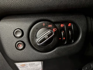 Mini Mini Clubman 1.5 One Business AUTOMAAT-Navigatie, Airconditioning / 18