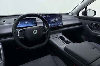 Leapmotor C10 Design REEV 28.4 kWh | Nieuwe auto | Gecombineerde actieradius WLTP 974km | 1500 kg Trekgewicht | Diverse kleuren leverbaar | Full options | Stuurverwarming | Stoelverwarming en koeling | Elektrisch verstelbare voorstoelen | Navigatie | Keyless entry & start | 20 inch lichtmetalen velgen | Led verlichting / 20