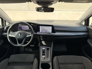 Volkswagen Golf 1.5 eTSI DSG IQ Light Memory Massage Sfeer ACC / 17