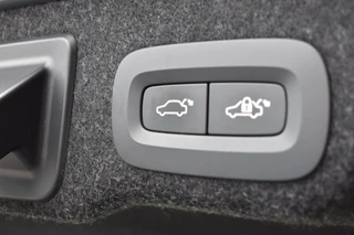 Volvo S90 2.0 T8 AWD Inscription / 16