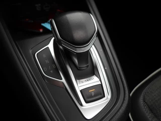 Renault Captur 1.6 E-Tech Plug-in Hybrid 160 Intens | Panorama dak | Achteruitrijcamera | Lichtmetalen velgen | Navigatie | Cruise control | Stoelverwarming | / 36