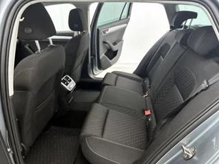 Škoda Superb Combi 1.4 TSI iV Business Edition Camera | CarPlay | Stoelverwarming | Cruise Control / 23