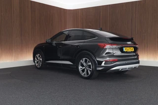 Audi Q4 Sportback e-tron 40 204pk S Edition 77 kWh SOH 91% Stoelverwarming Camera HUD Keyless ACC S-Line / 8
