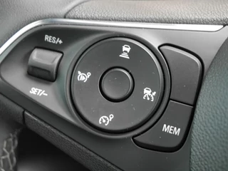 Opel Mokka 1.2 Turbo Ultimate | Demo | Adaptive Cruise Control | Achteruitrijcamera | Navigatie | Black Pack | 18'' velgen / 27