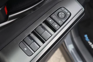 Toyota bZ4X Touring Dynamic 75 kWh NIEUW & DIRECT LEVERBAAR! BLIND-SPOT PARK-SENSOREN STOEL/STUURVERW APPLE/ANDROID 18" LM-VELGEN / 21