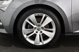 Škoda Superb Combi 1.4 TSI iV Ambition / 25